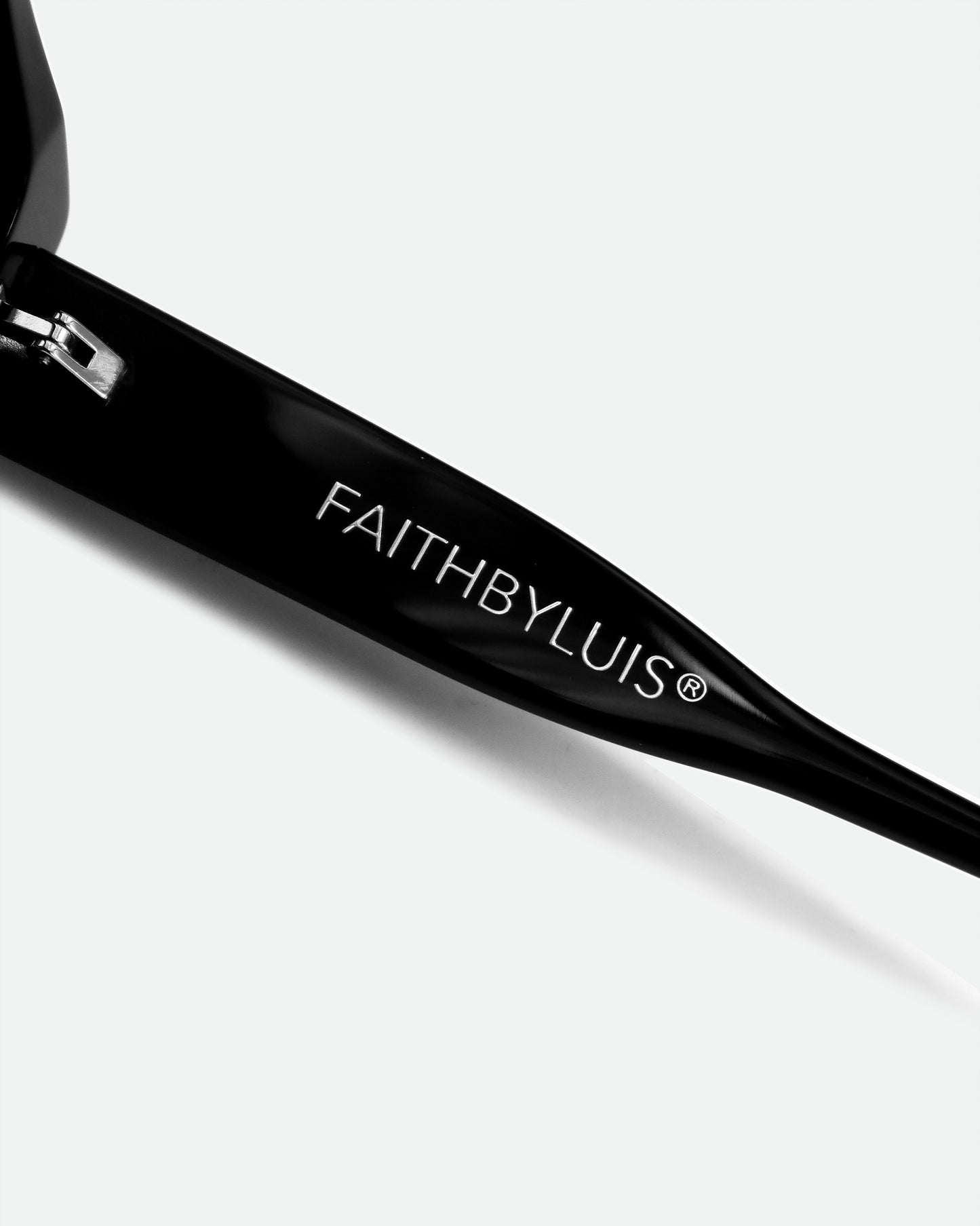 CONVICTION SUNGLASSES SILVER